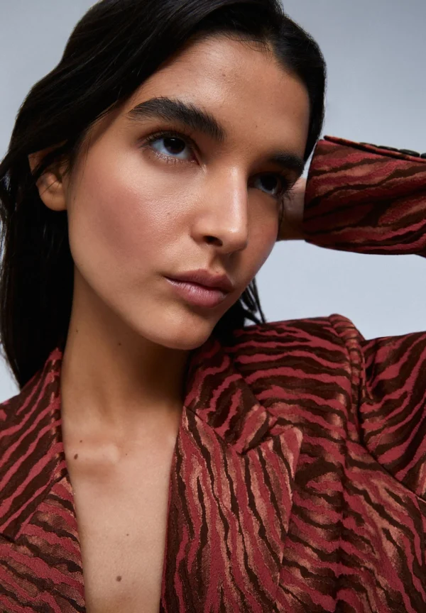 scalperscompany Blazer Satinada Animal Print-Mujer La Gran Fiesta