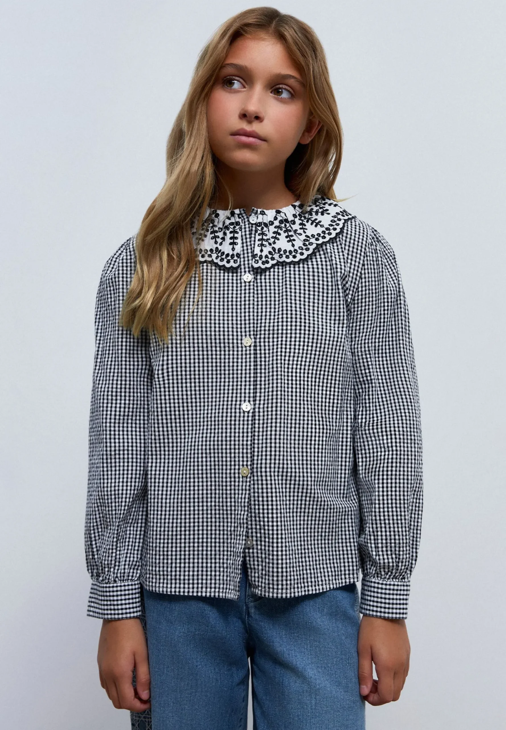 blusa_vichy_cuello_bordad_2.webp scalperscompany Blusa Vichy Cuello Bordado Suizo-Niños Camisas