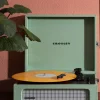 CROSLEY | Tocadiscos Voyager-Hombre Mas Accesorios