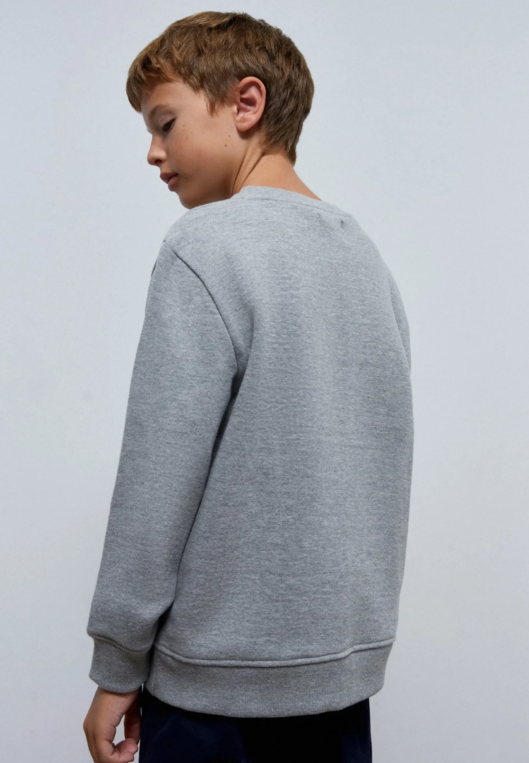 sudadera_print_frontal_re_3-2.webp scalperscompany Sudadera Print Frontal Relieve-Niños Sudaderas